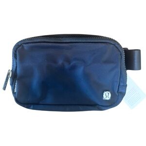 NWT 🍋 Lululemon 🍋EVERYWHERE BELT BAG - Black